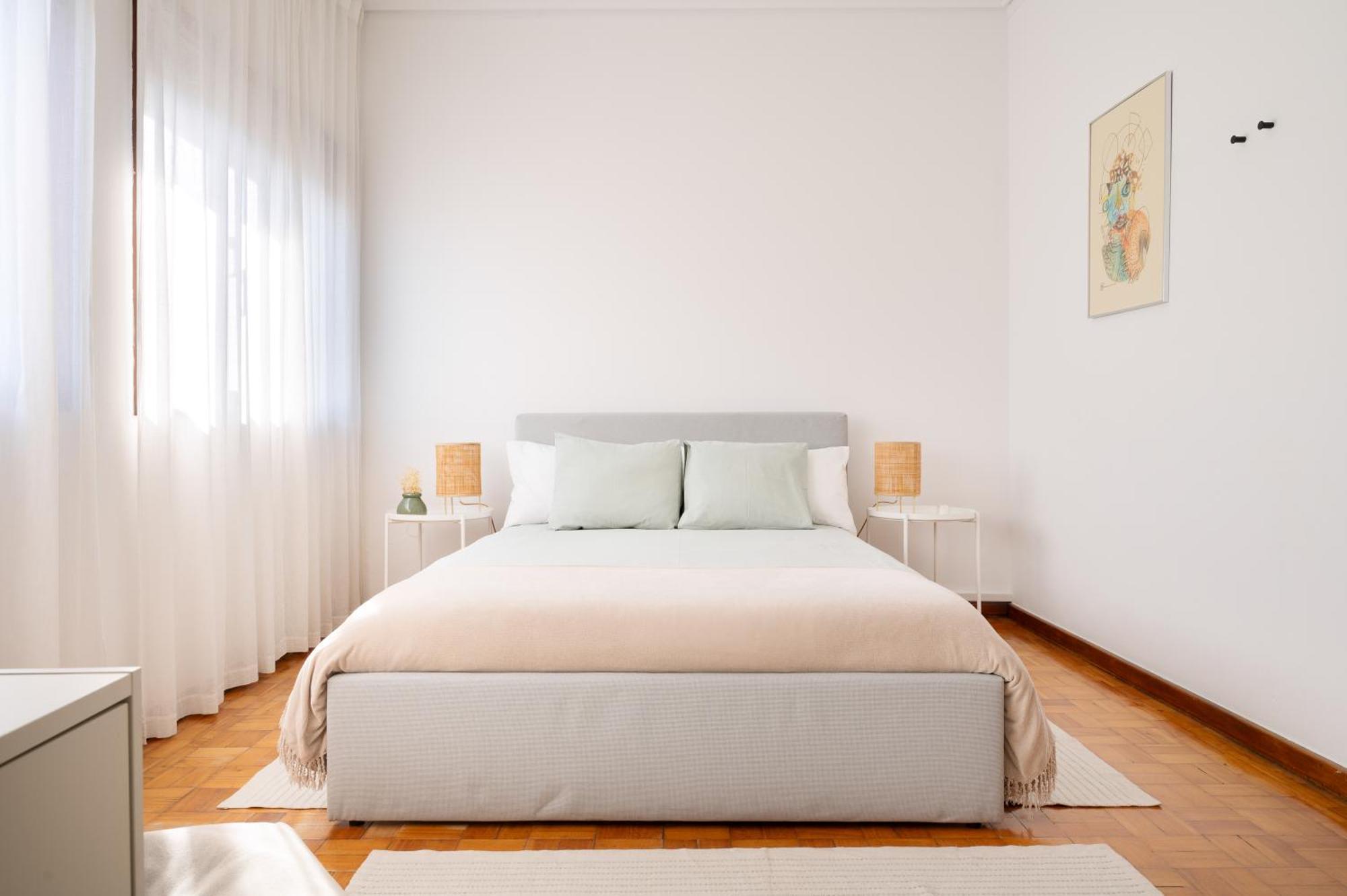 ! Bright 2Br Hammock Flat ! Praca Da Republica Appartement Porto Buitenkant foto